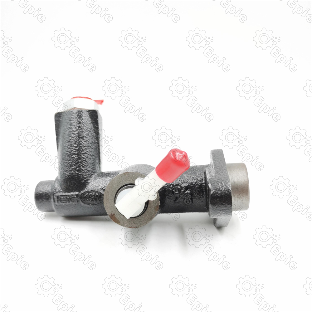 13C0130CG Good price factory Clutch Master Cylinder for MAZDA