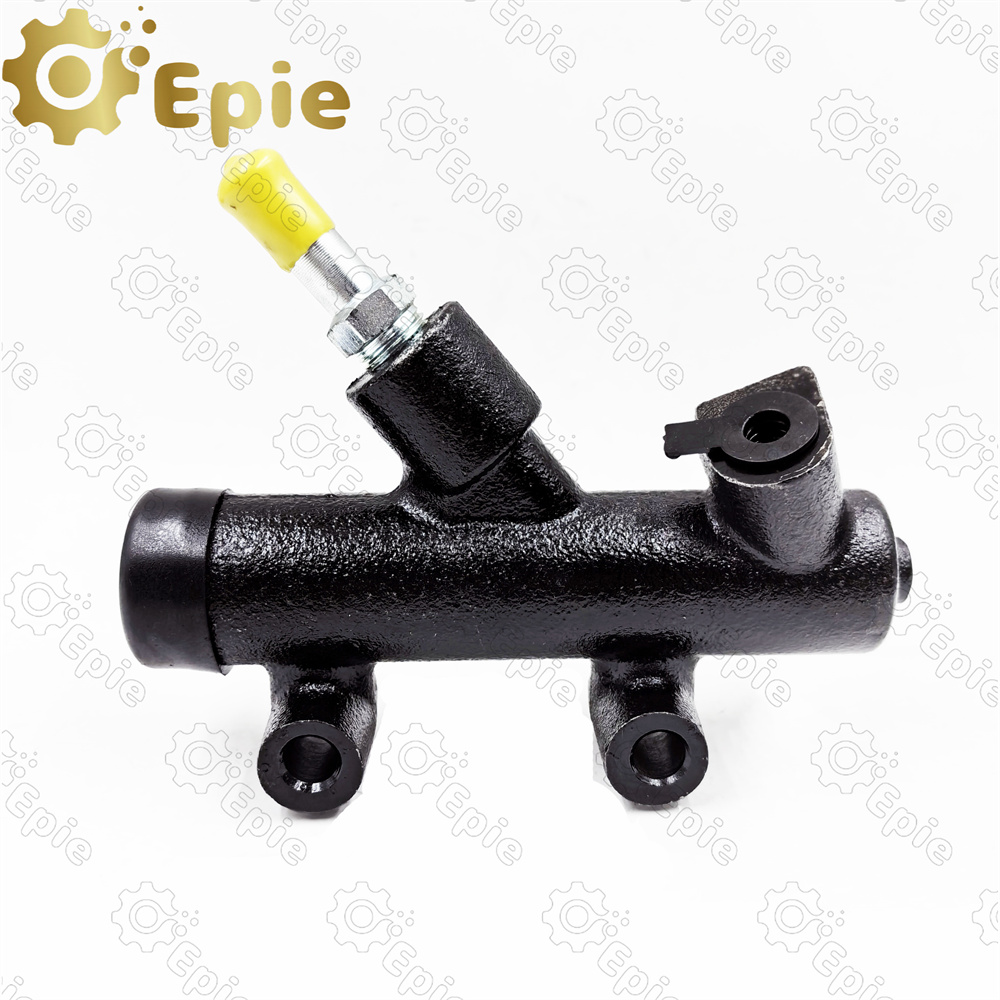 8-94258-526-0 Clutch master cylinder For ISUZU ELF NPR 8-94312-903-0 8-97032-832-0 8-97048-567-0