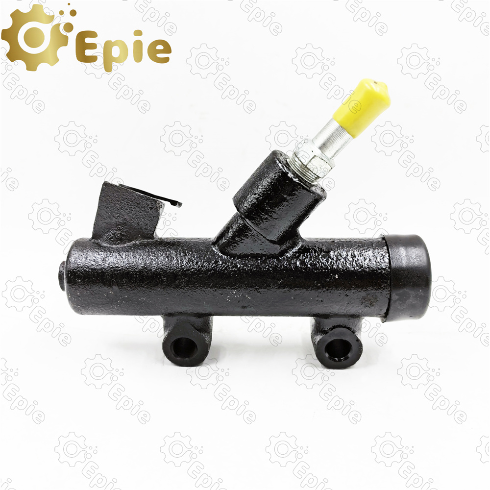 8-94258-526-0 Clutch master cylinder For ISUZU ELF NPR 8-94312-903-0 8-97032-832-0 8-97048-567-0