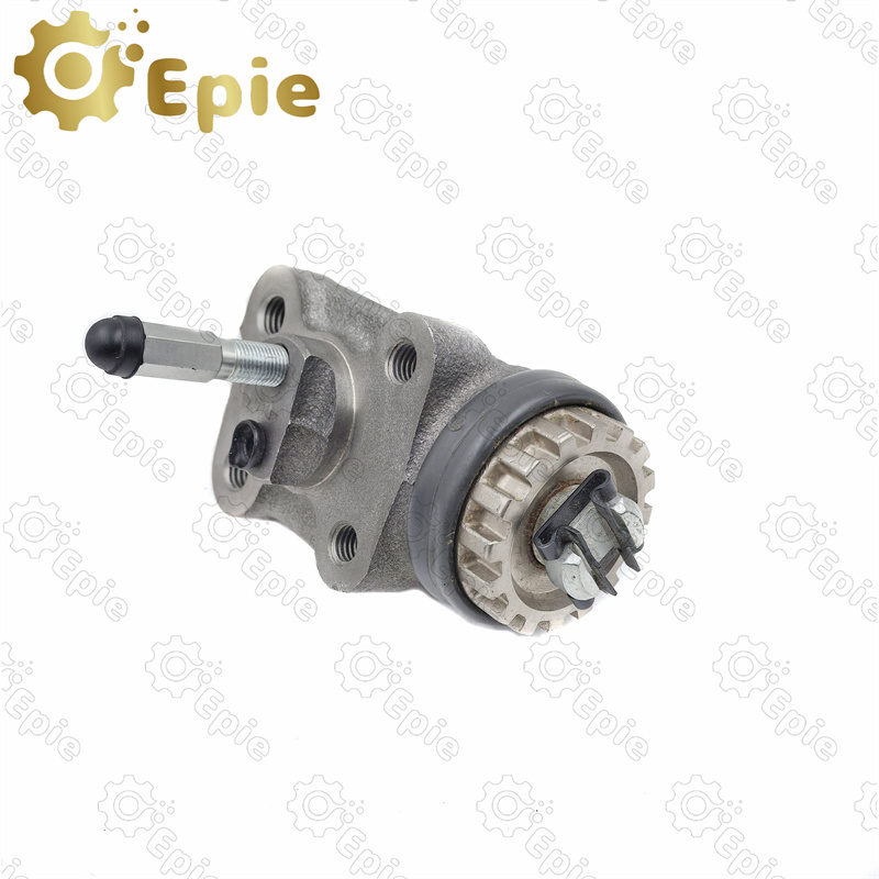 1-47601175-0 Rear brake wheel cylinder for Isuzu FRR truck brake pump