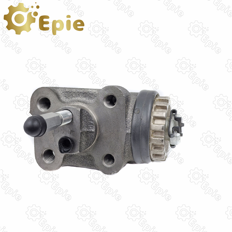 1-47601175-0 Rear brake wheel cylinder for Isuzu FRR truck brake pump